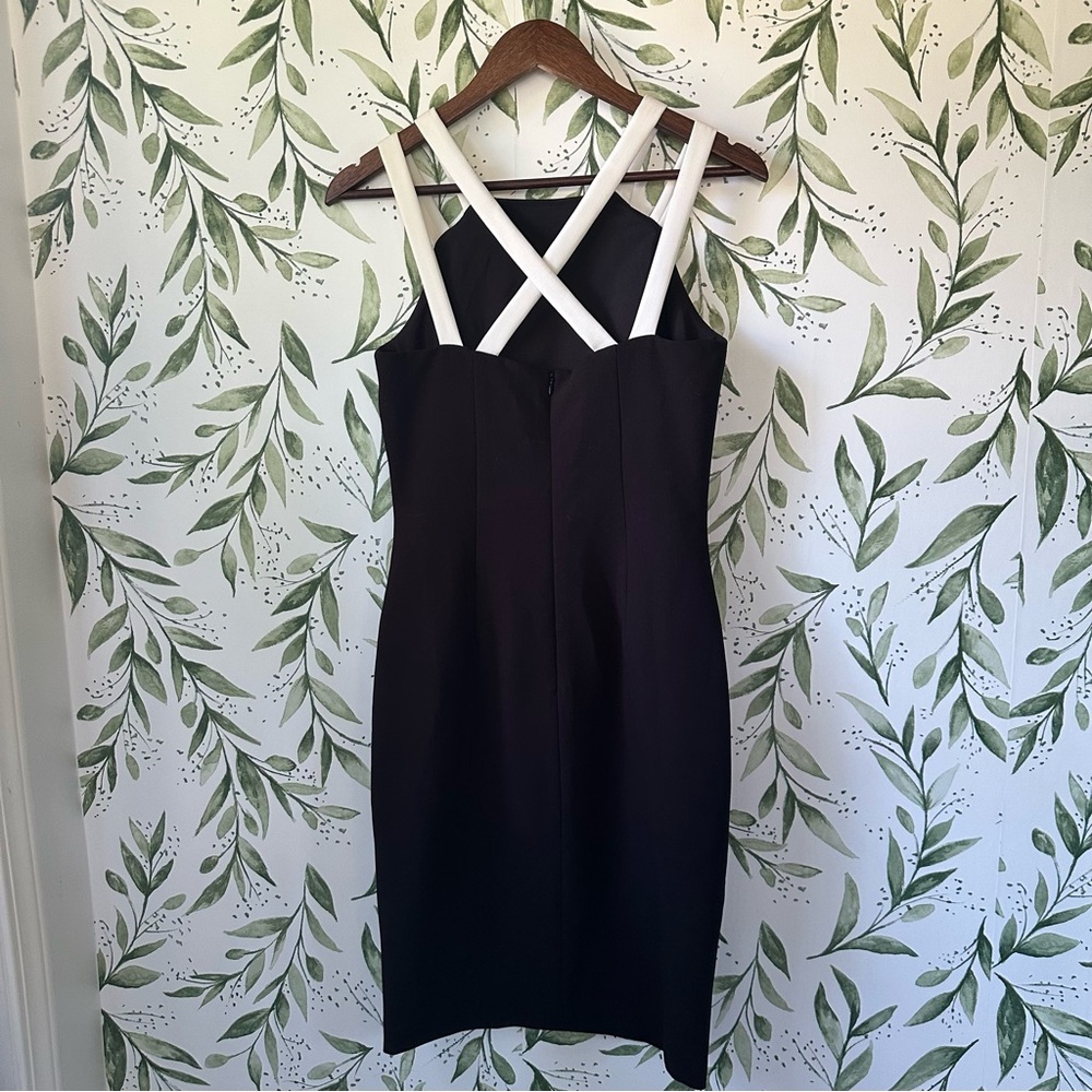 Lauren Ralph Lauren Black Midi Sheath Dress with White Double Straps. Size 4 - Picture 3 of 10
